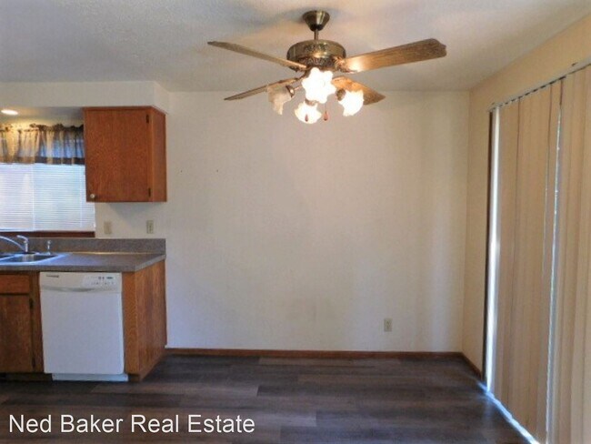 Building Photo - 3 br, 2 bath House - 2012 Maplewood Ct. S