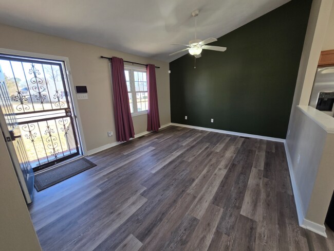 Foto del edificio - 4612 Raspberry Patch Ln