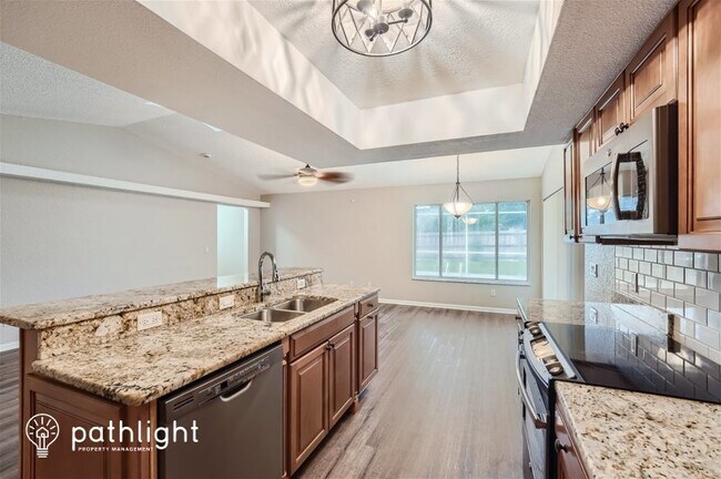 Foto del edificio - 3485 Chadwick Avenue