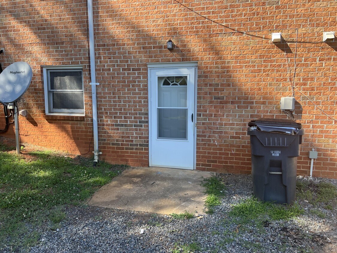 612 Lexington Turnpike, Amherst, VA 24521 Townhome Rentals in Amherst VA