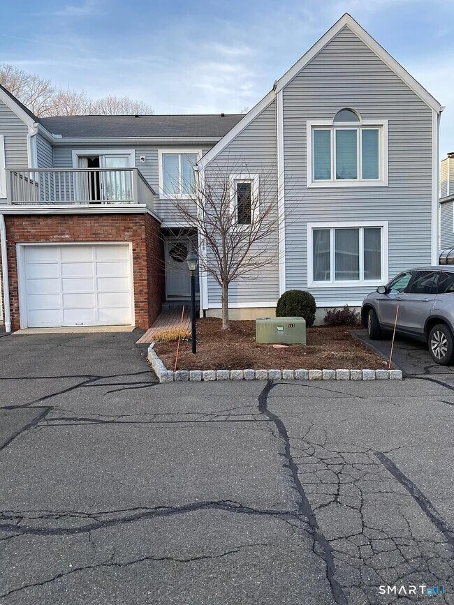 Foto del edificio - 97 W Norwalk Rd