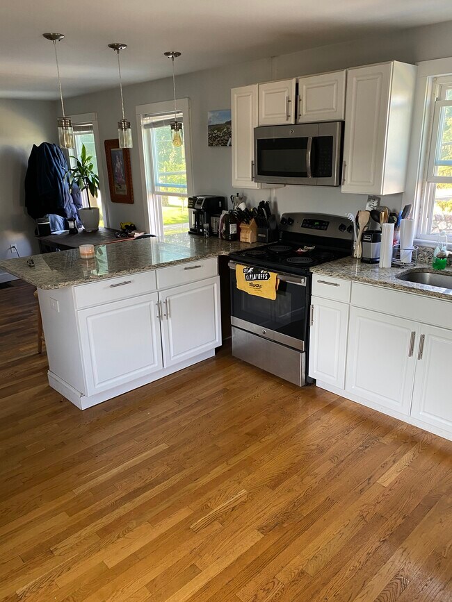 Kitchen - 189 Forest St