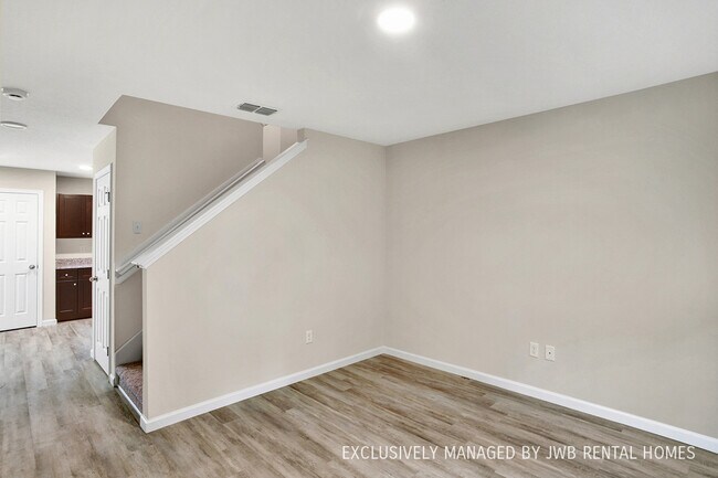 Foto del edificio - 6578 Beryl St