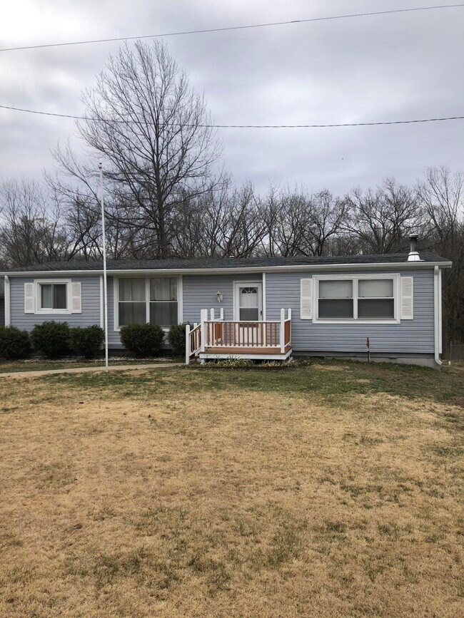 Building Photo - 5270 E Bonne Femme Church Rd