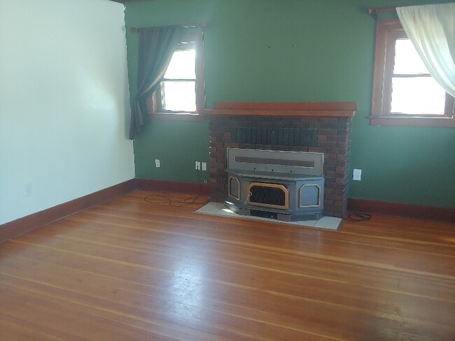 Building Photo - 948 N 7th St