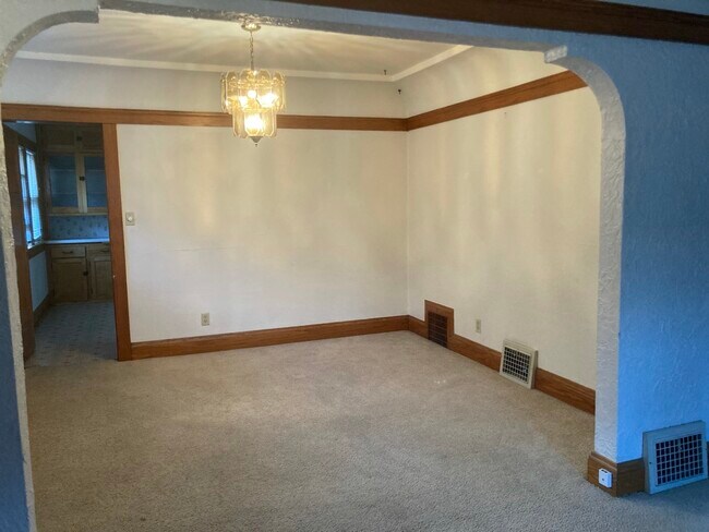 Foto del edificio - 2569 N 61st St