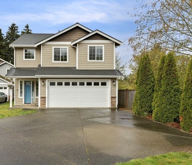 Building Photo - 744 Courage Ct
