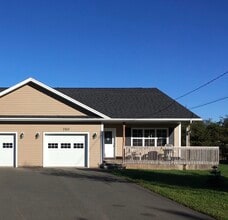 Building Photo - 260 Sleepy Hollow Rd