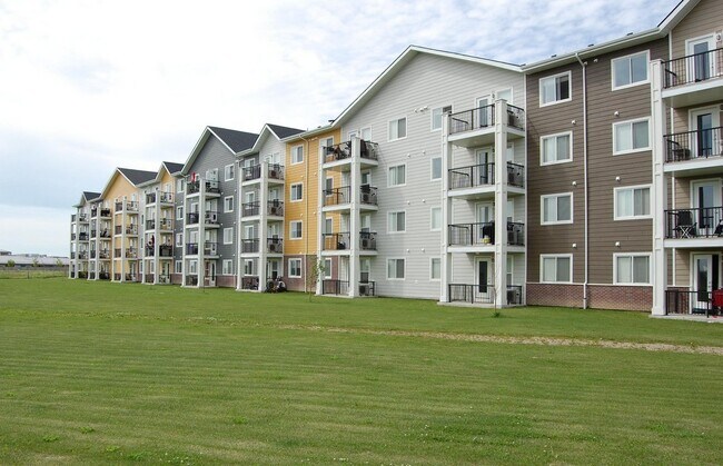 Photo du bâtiment - Tesla Estates