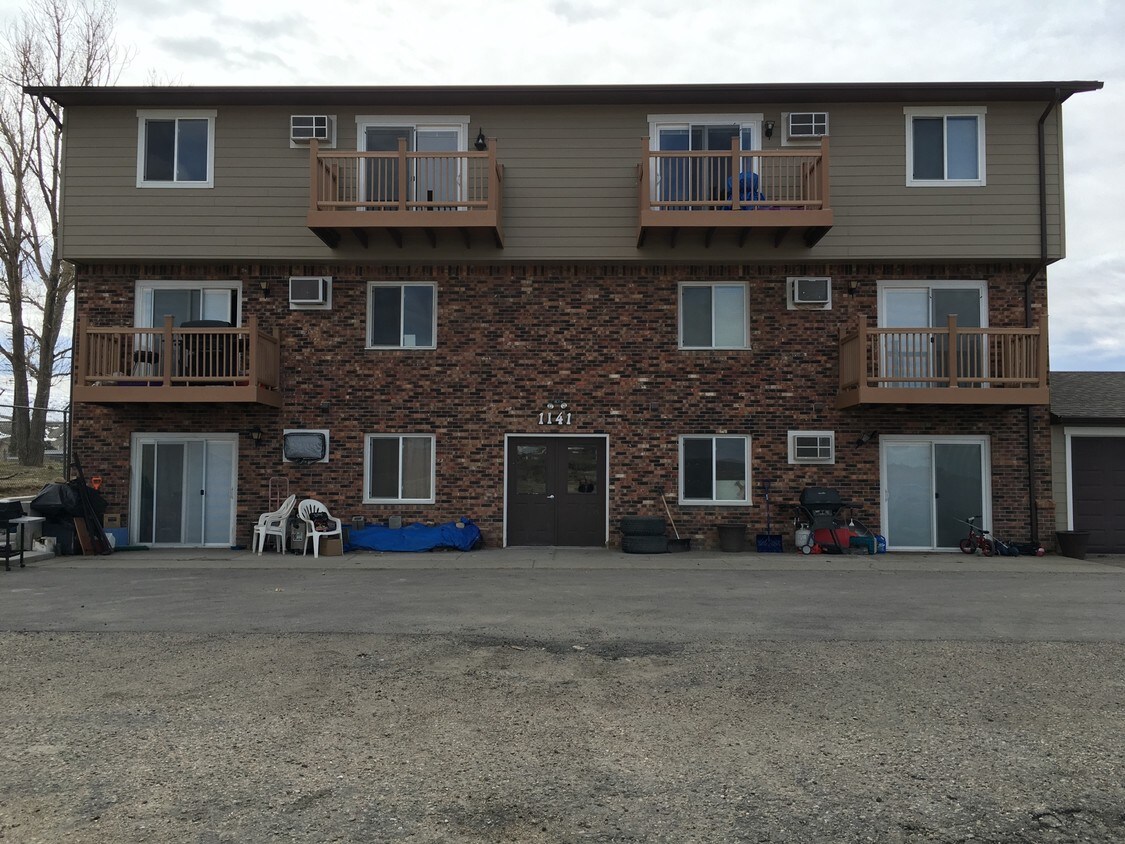 Primary Photo - 1141 Boulder Dr