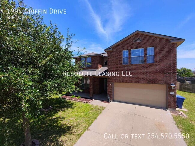 Building Photo - 1904 Griffin Dr