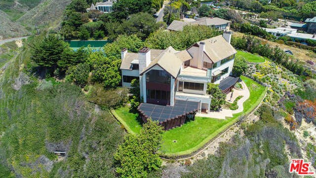 Foto del edificio - 6973 Birdview Ave