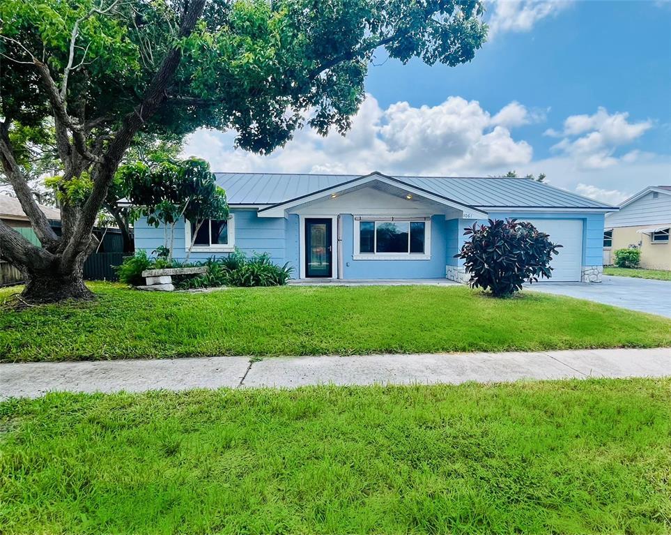 Foto principal - 1061 Rushmore Dr