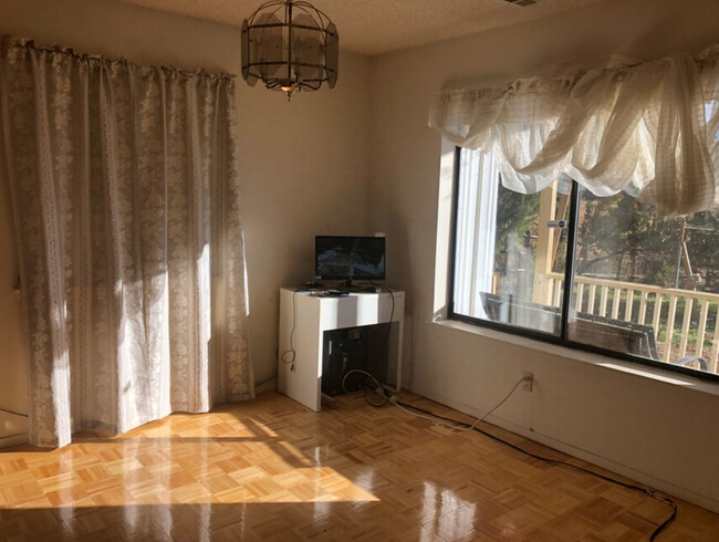 Foto del edificio - 23171 Woodford Tehachapi Rd