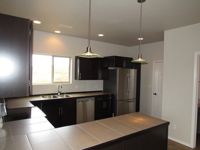 Samsung Stainless appliances - 1301 Kremer Drive