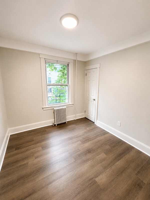 Building Photo - 63 Elm St