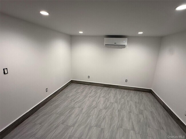 Foto del edificio - 174 Whittier Ave