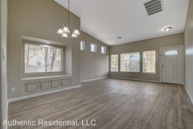 Building Photo - 4 br, 3 bath House - 8000 Broken Spur Ln