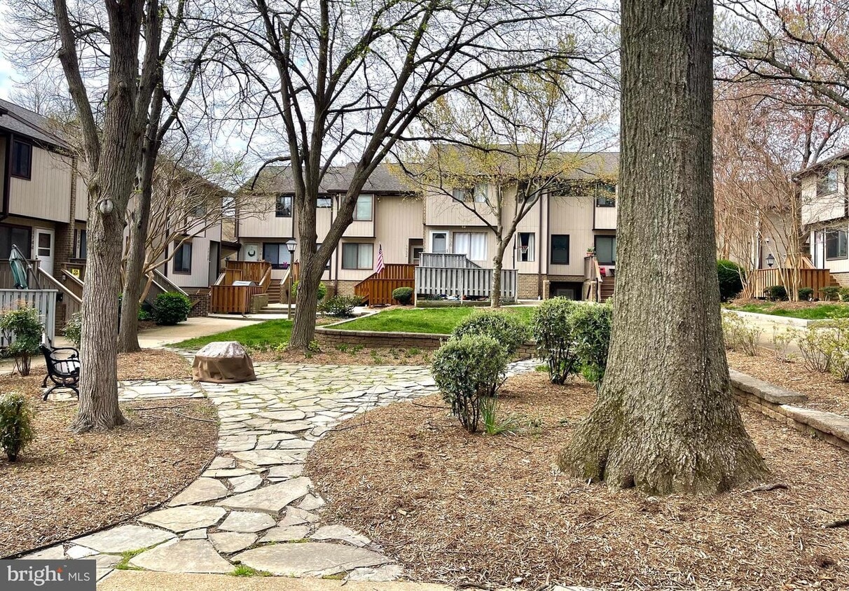 1700 Westwind Way, McLean, VA 22102 Townhome Rentals in McLean VA