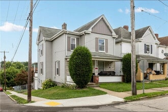 Building Photo - 376 Maple Ave