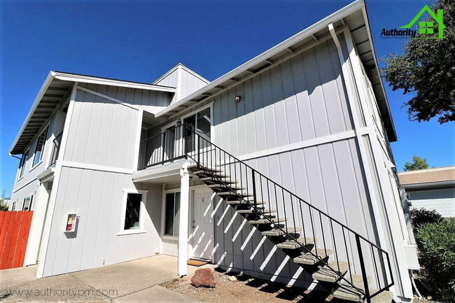 Building Photo - 900 Jamieson Ct