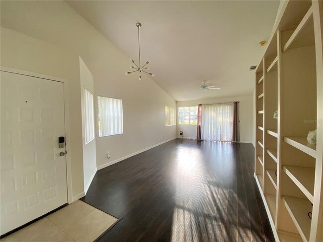 Building Photo - 2822 Candela Ct