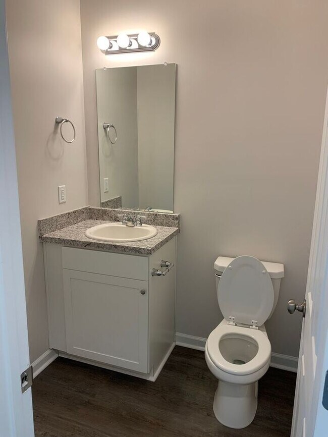 Building Photo - Move-In Ready! Spacious 3-Bedroom, 2-Bath Home in Waterbury — Apply Today to Secure Yours!