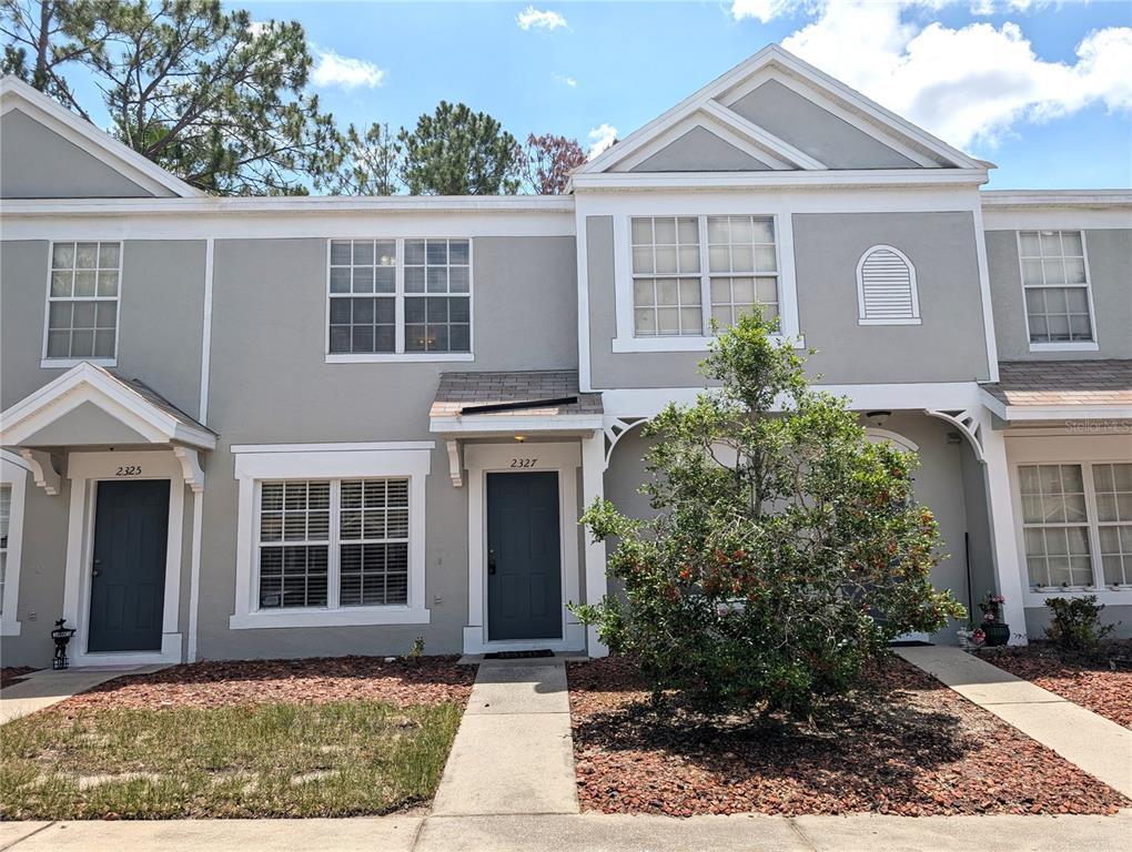 Foto principal - 2327 Lake Woodberry Cir