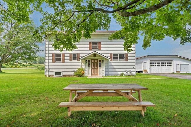 Building Photo - 1733 NYS rt 78, 3
