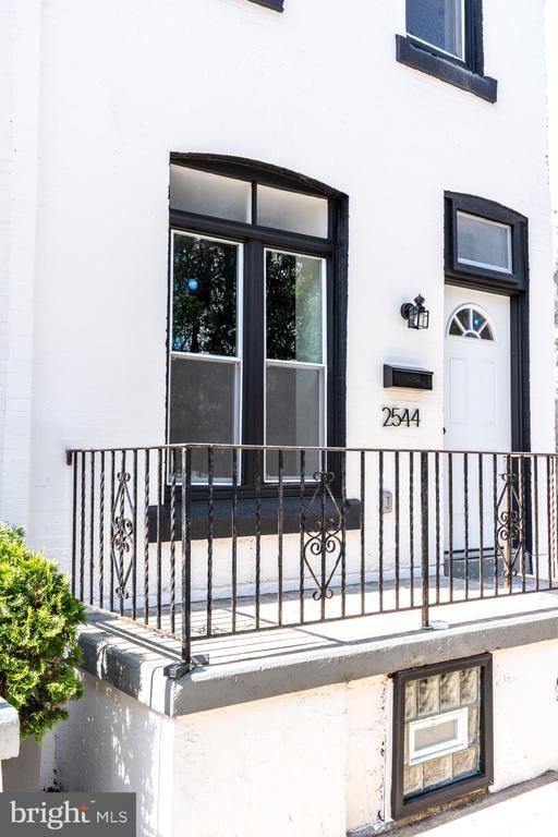 Building Photo - 2544 Turner St