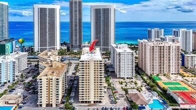 Building Photo - 1833 S Ocean Dr