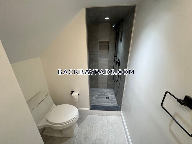 Foto del edificio - 458 Beacon St