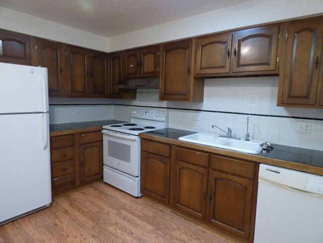 Building Photo - 1439-1441 Stuart St