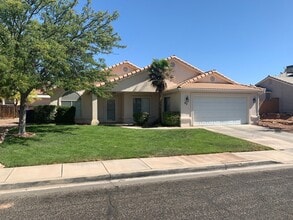 Building Photo - 92 N 2040 E St