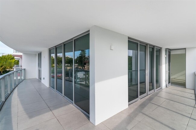 Foto del edificio - 13800 Highland