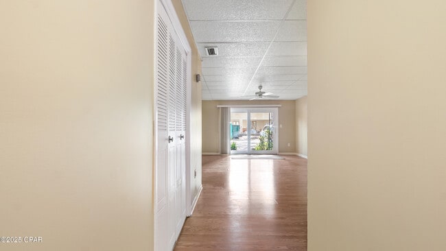 Building Photo - 316 Cherry St