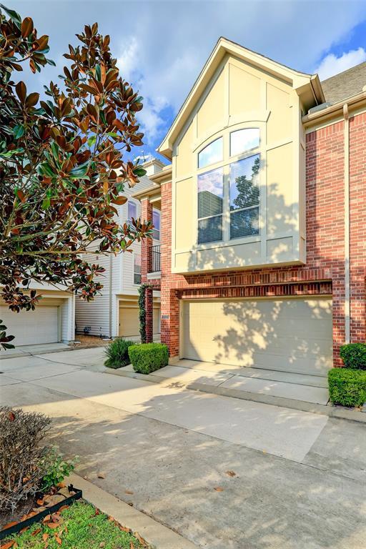 Building Photo - 2322 Bastrop St