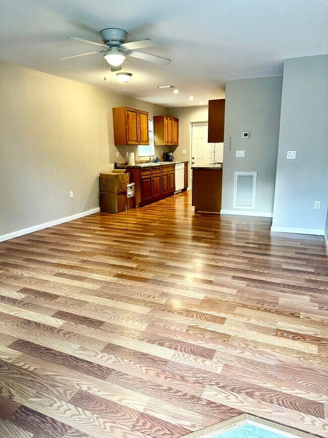 Foto del edificio - 4905 20th Street Ct E