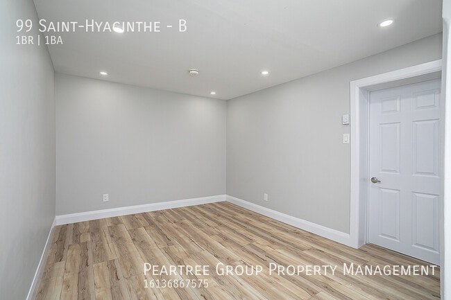 Building Photo - Super Saint-Hyacinthe Rental