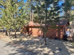 Building Photo - 875 Tallac Ave