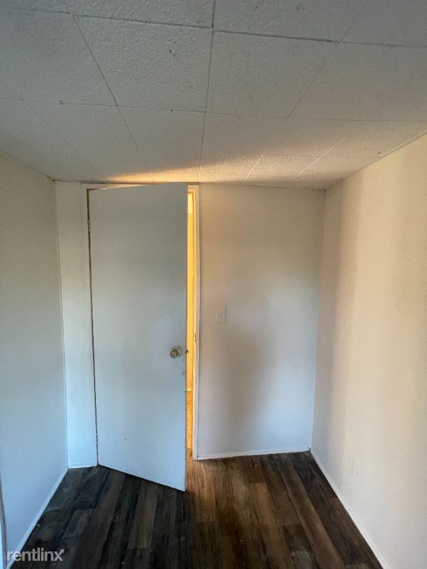 Building Photo - 4 br, 2 bath Mobile Home - 15520 Garrett Ln