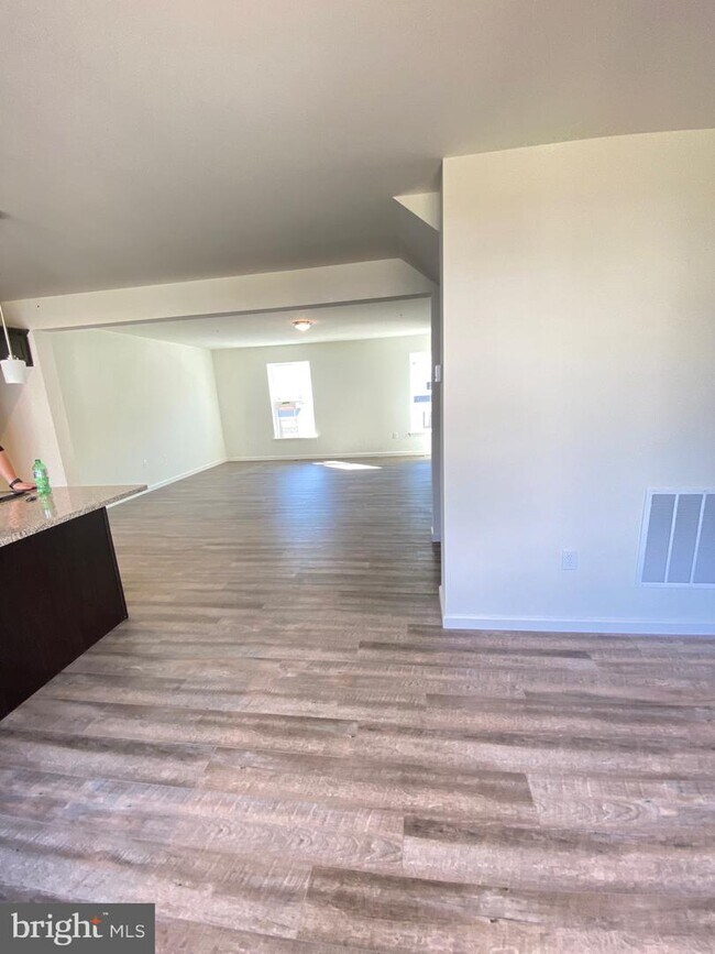 Building Photo - 8164 Haley Ct