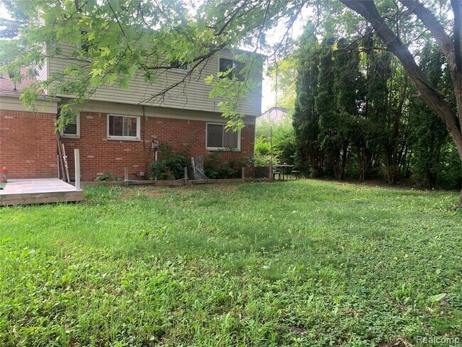 Foto del edificio - 3955 Helen Ave