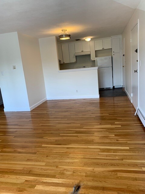 dining area - 51 Warren St