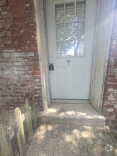 Building Photo - 1156 S Brook St
