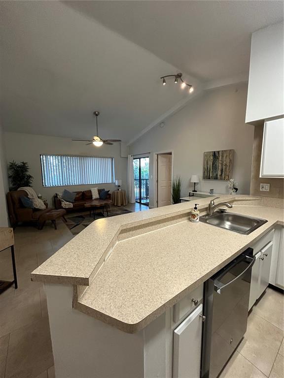 Foto del edificio - 2550 SW 18th Ter