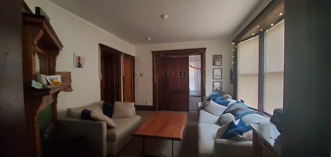 Foto del edificio - 328 Catherine St