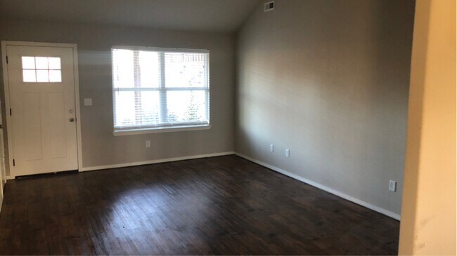 Foto del edificio - 169 Western Heights Cir
