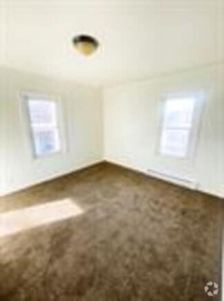 Building Photo - 216 1st Dr NW