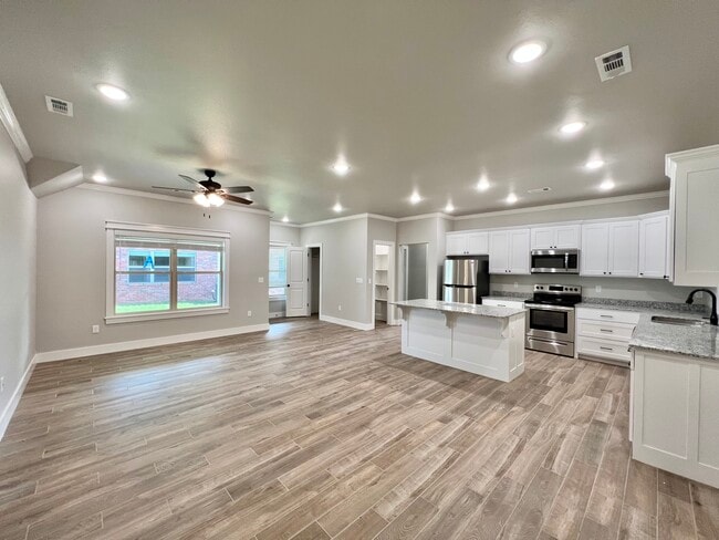 Foto del edificio - Bradford Duplexes